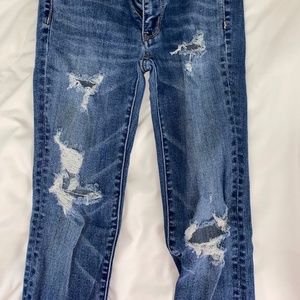 American Eagle Ripped Blue Jeans